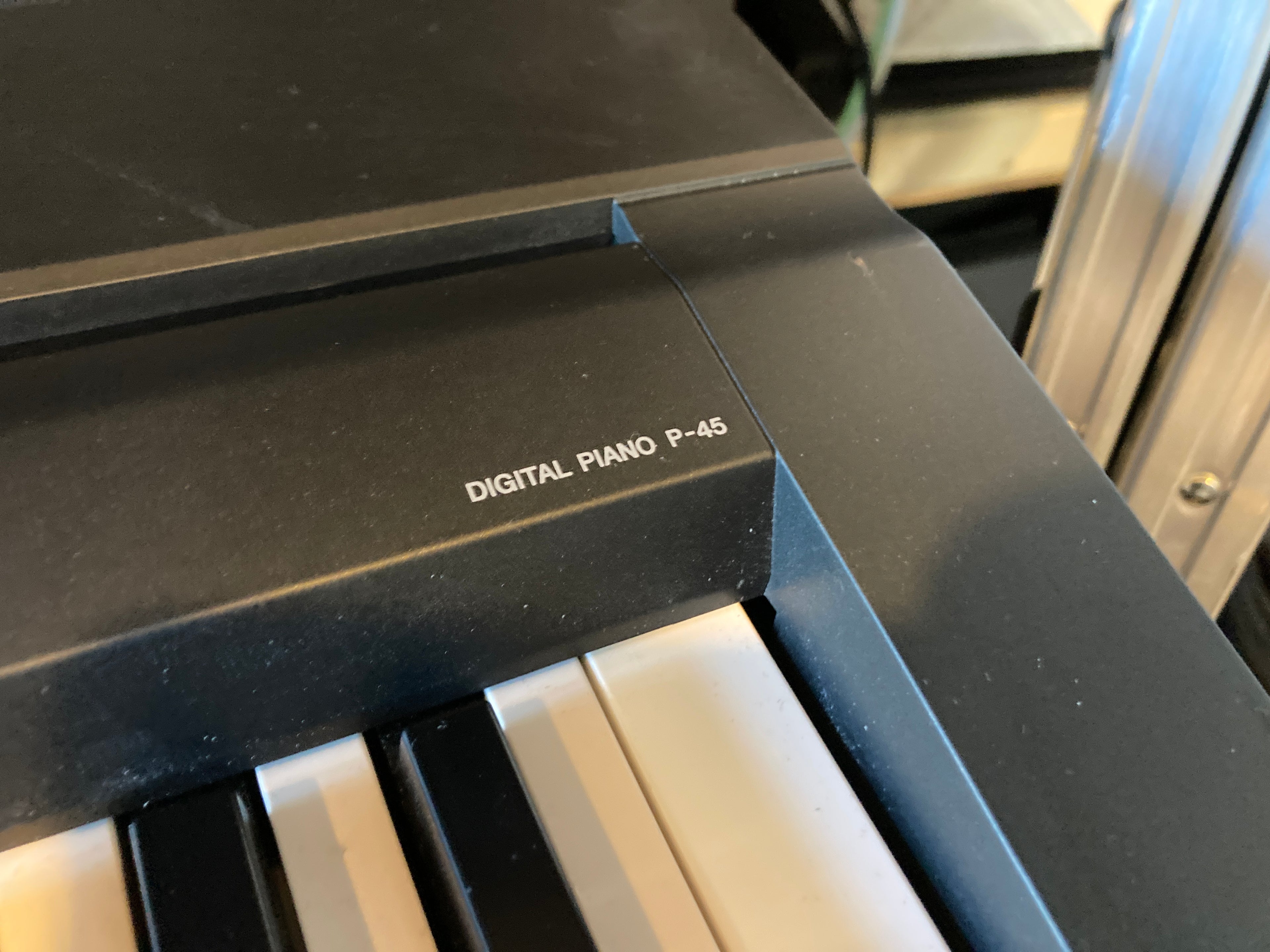 Yamaha - P-45