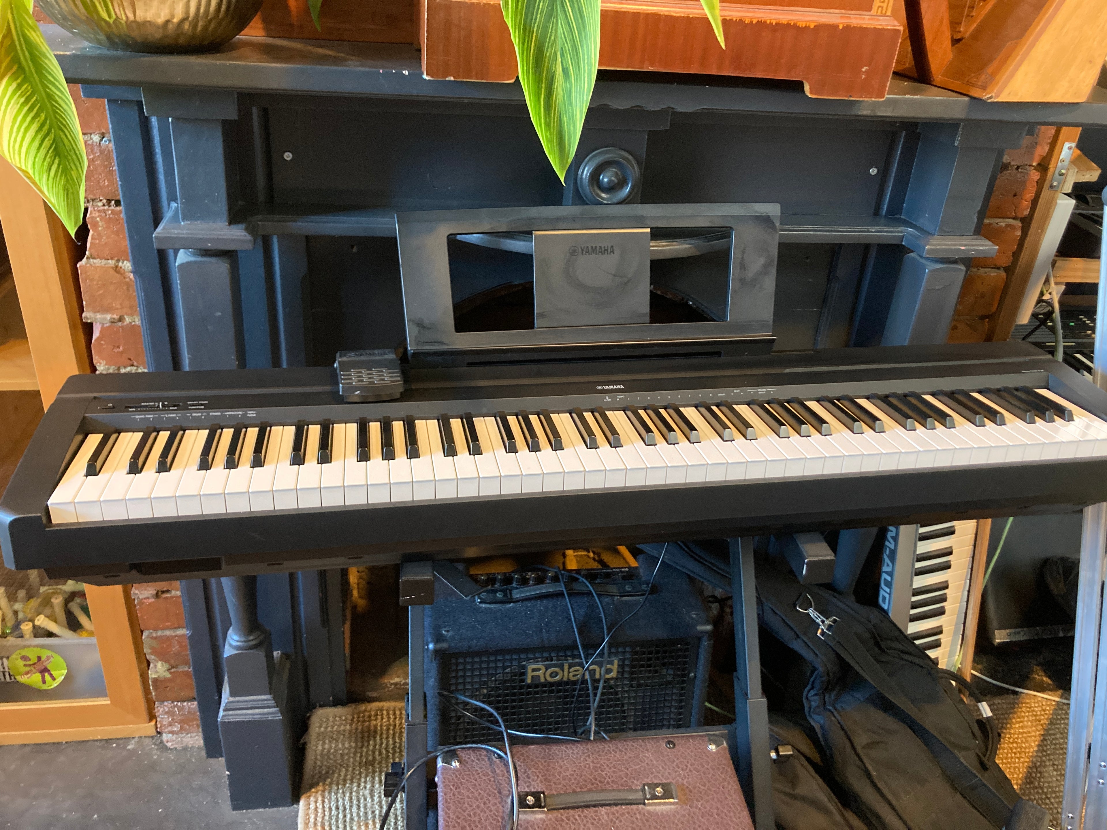 Yamaha - P-45