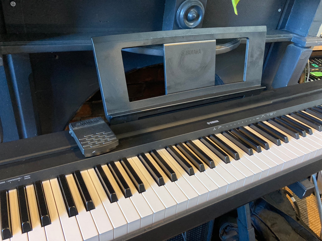 Yamaha - P-45