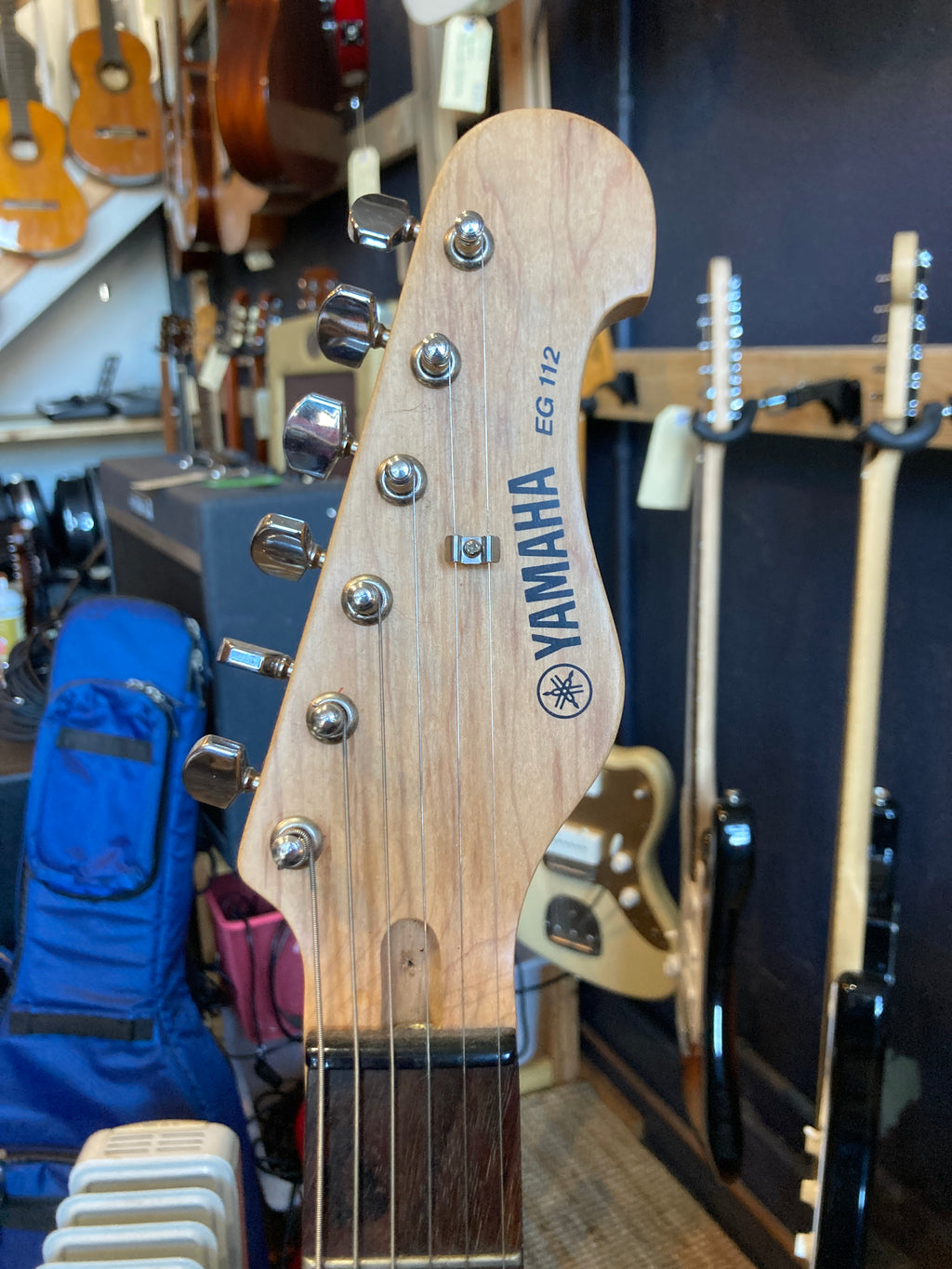 Yamaha EG112