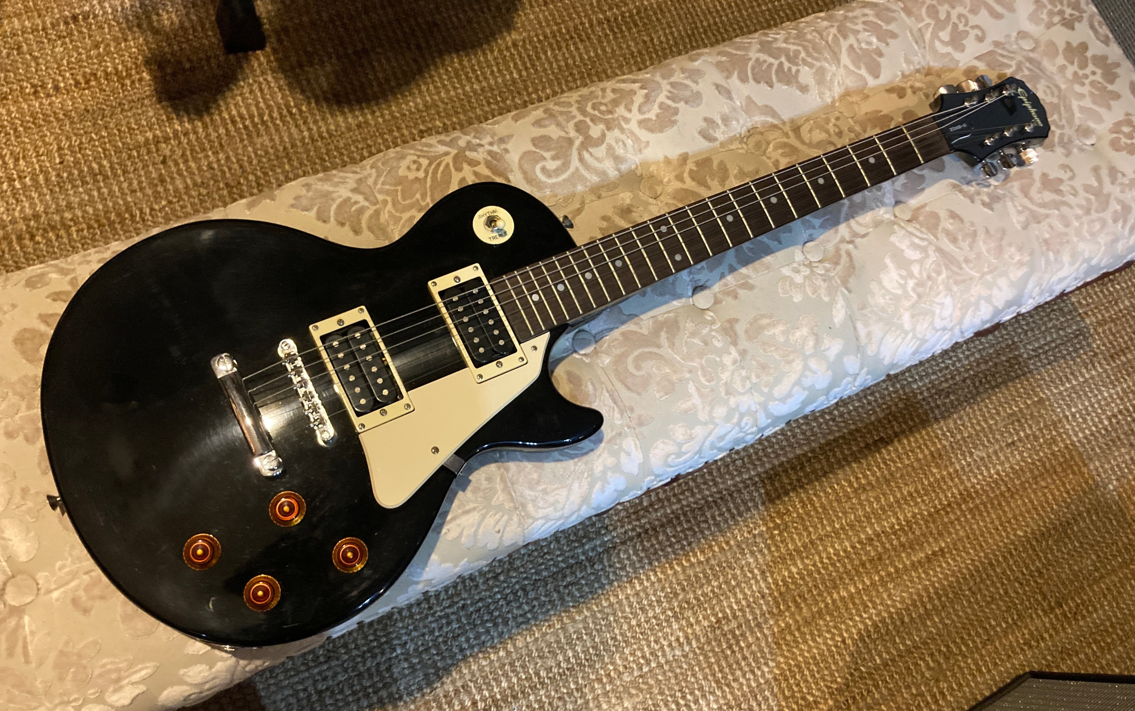 Epiphone by Gibson - LP 100 B