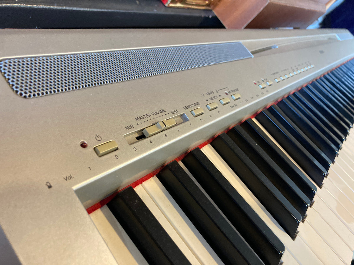 Yamaha - P95
