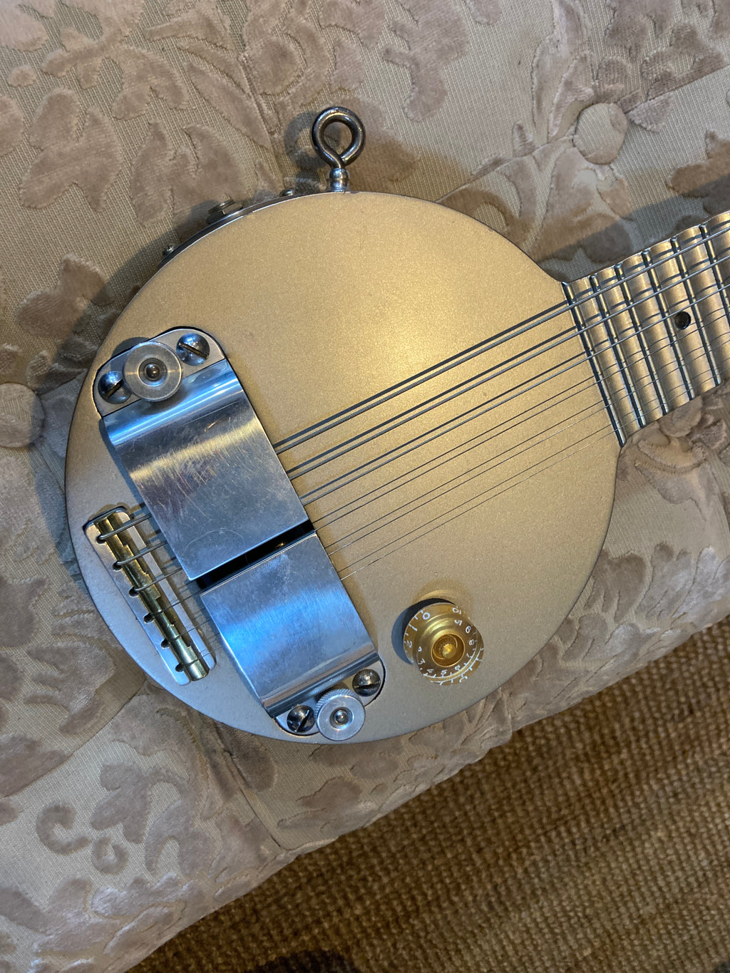 David Malpas - Frypan guitar