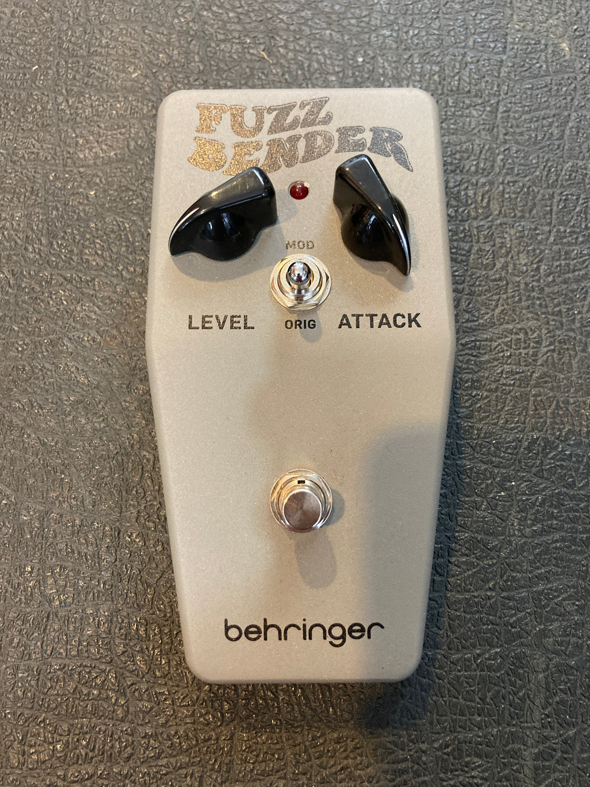 Behringer - Fuzz Bender