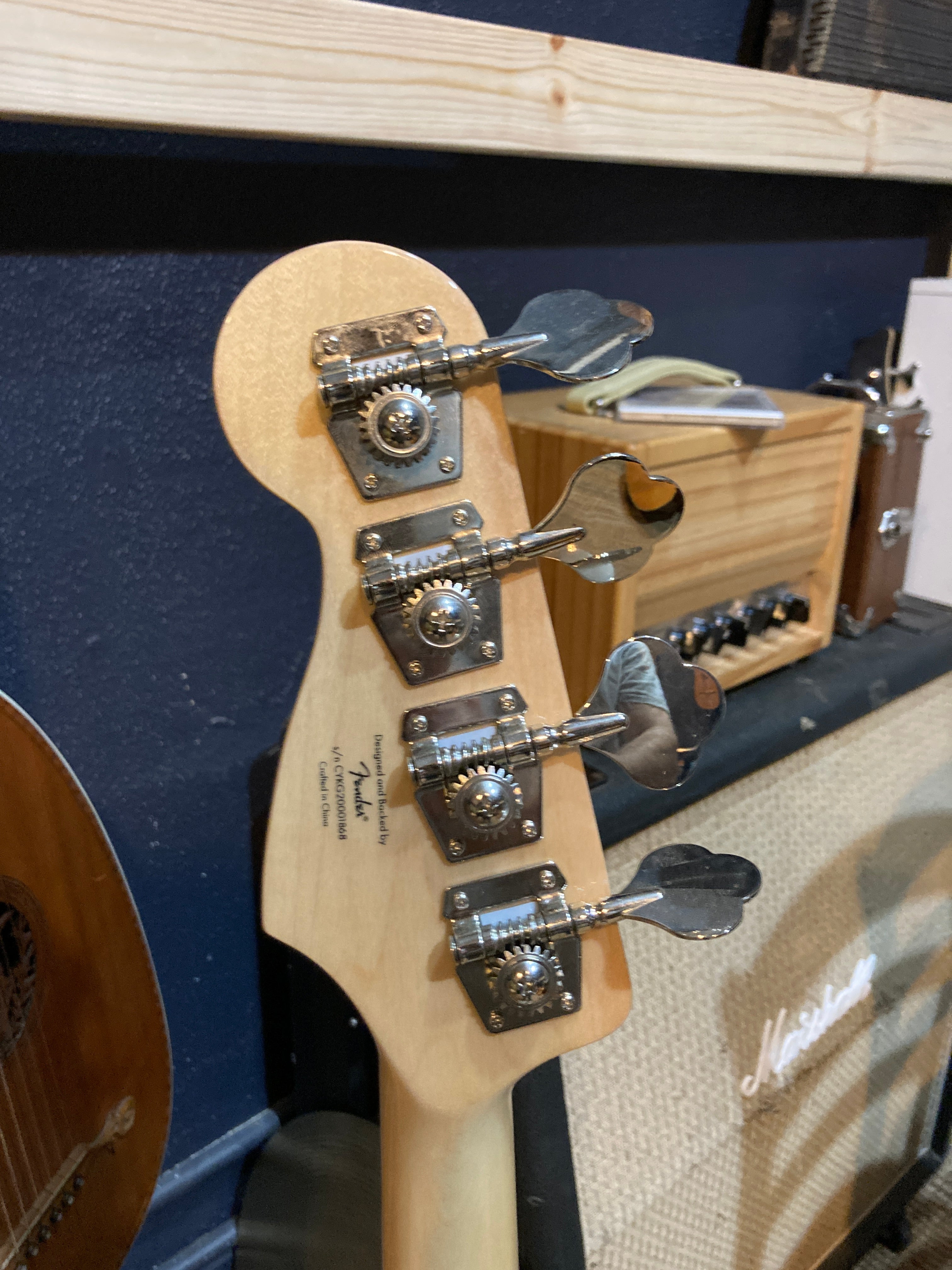 Squier - Paranormal Jazz Bass