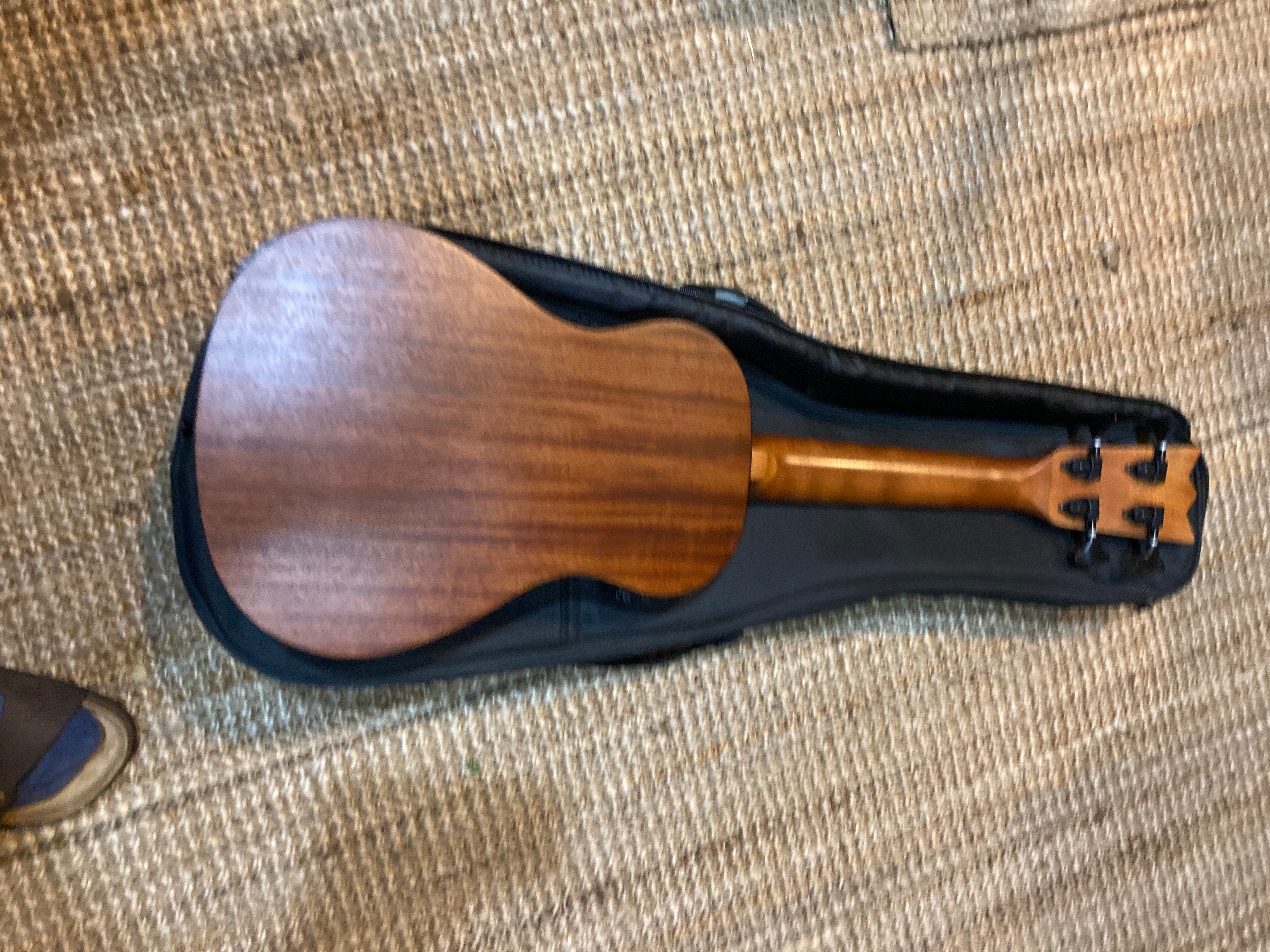 Mahalo - Uke Bass