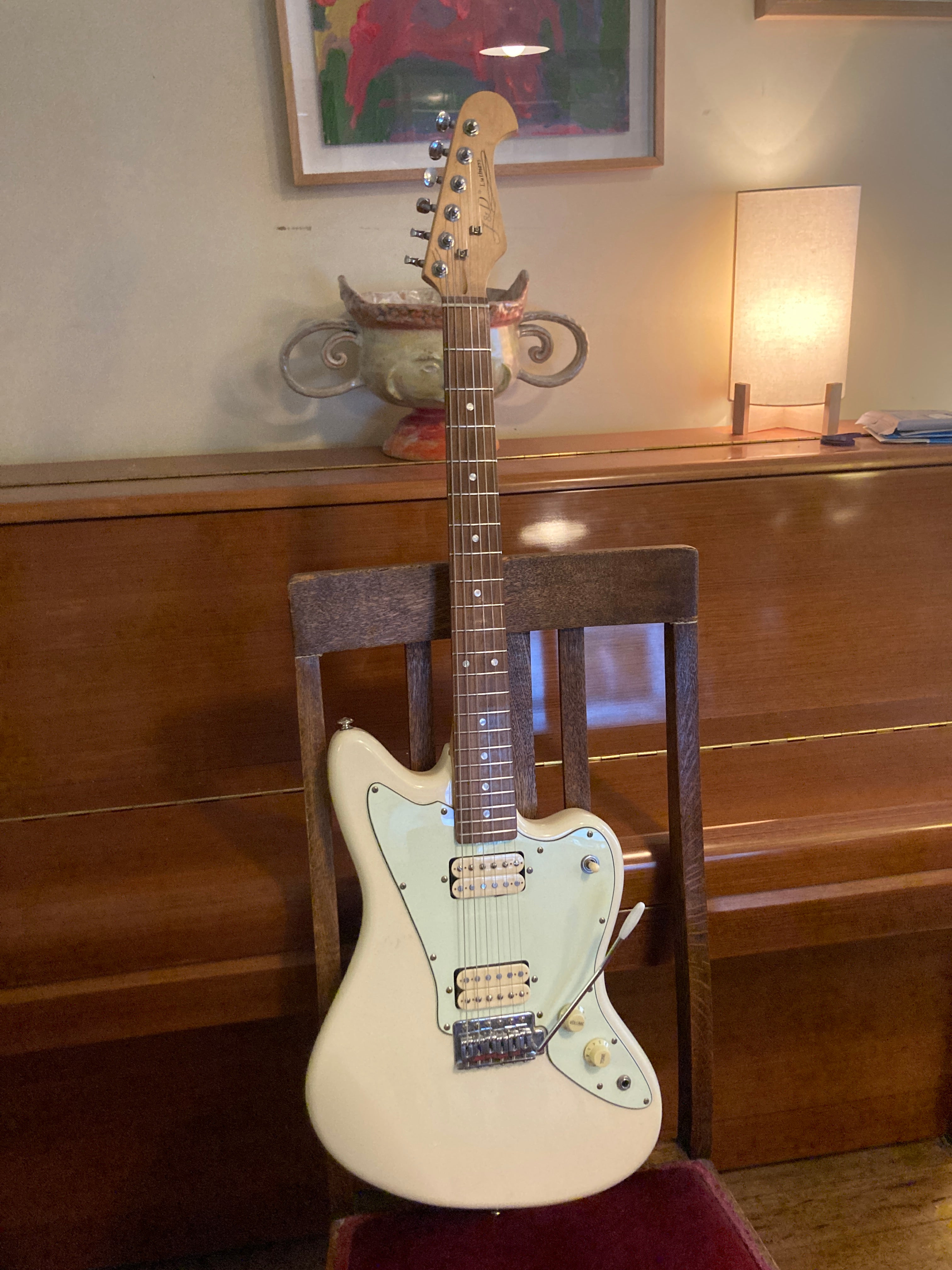 J & D Luthiers - offset electric