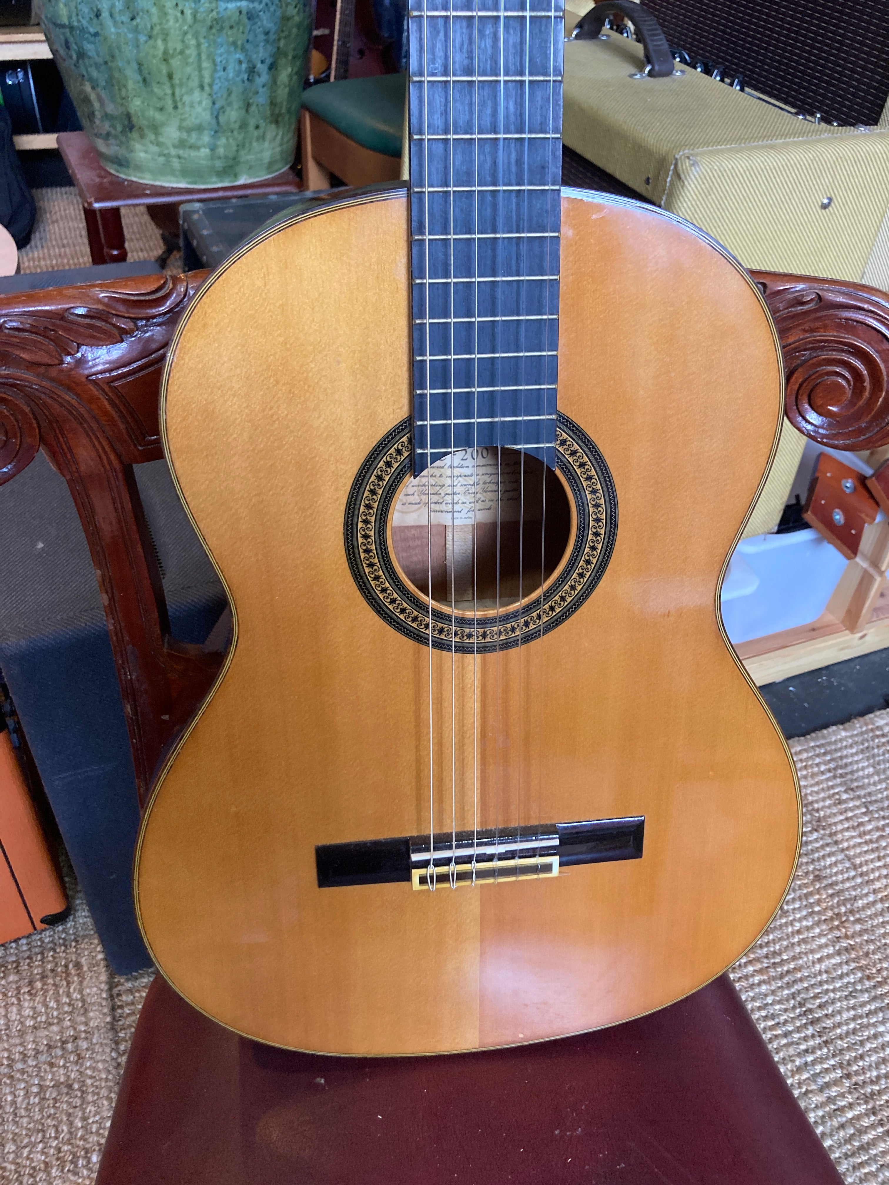Yamaha - C200