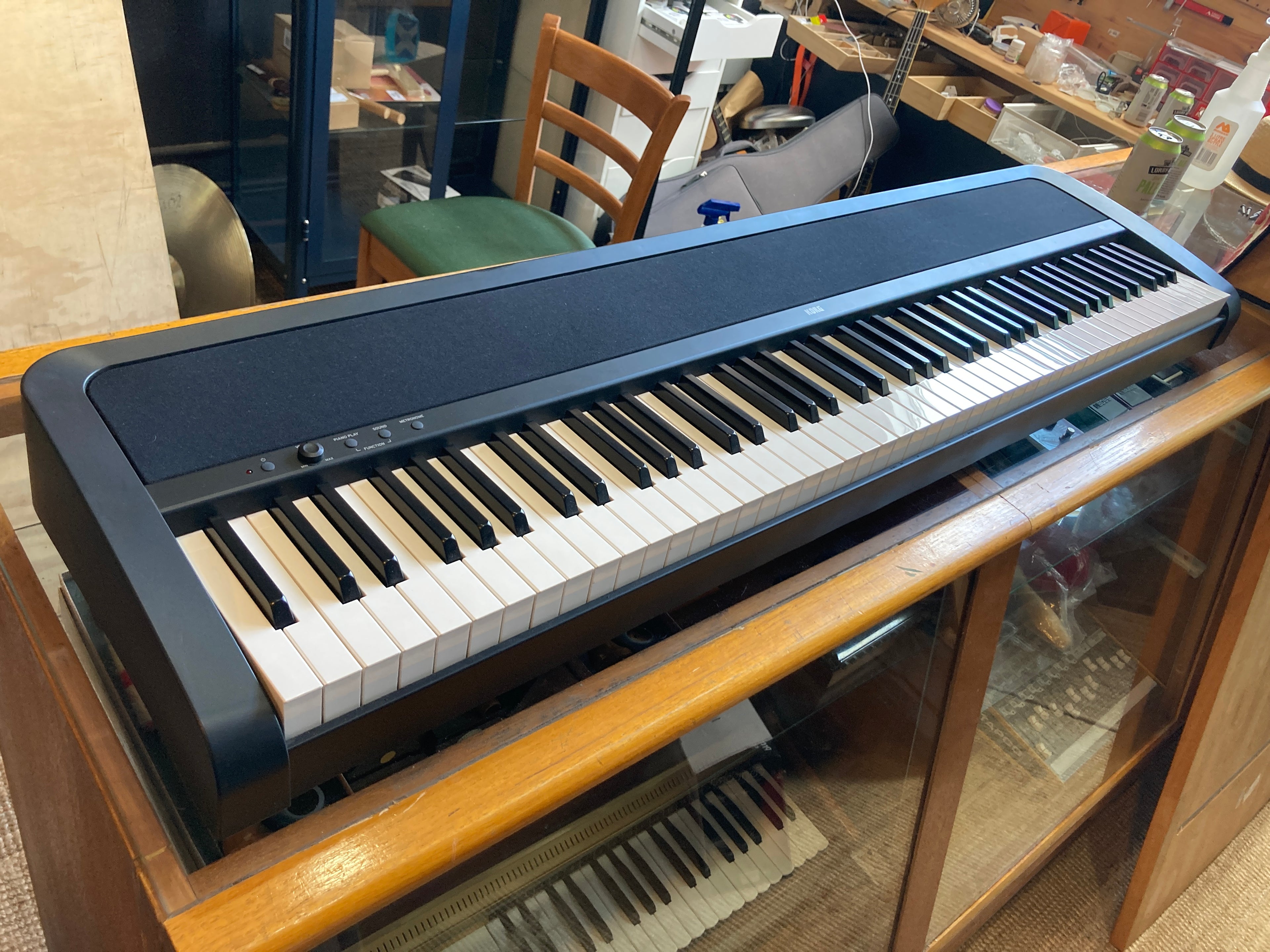 Korg B-2