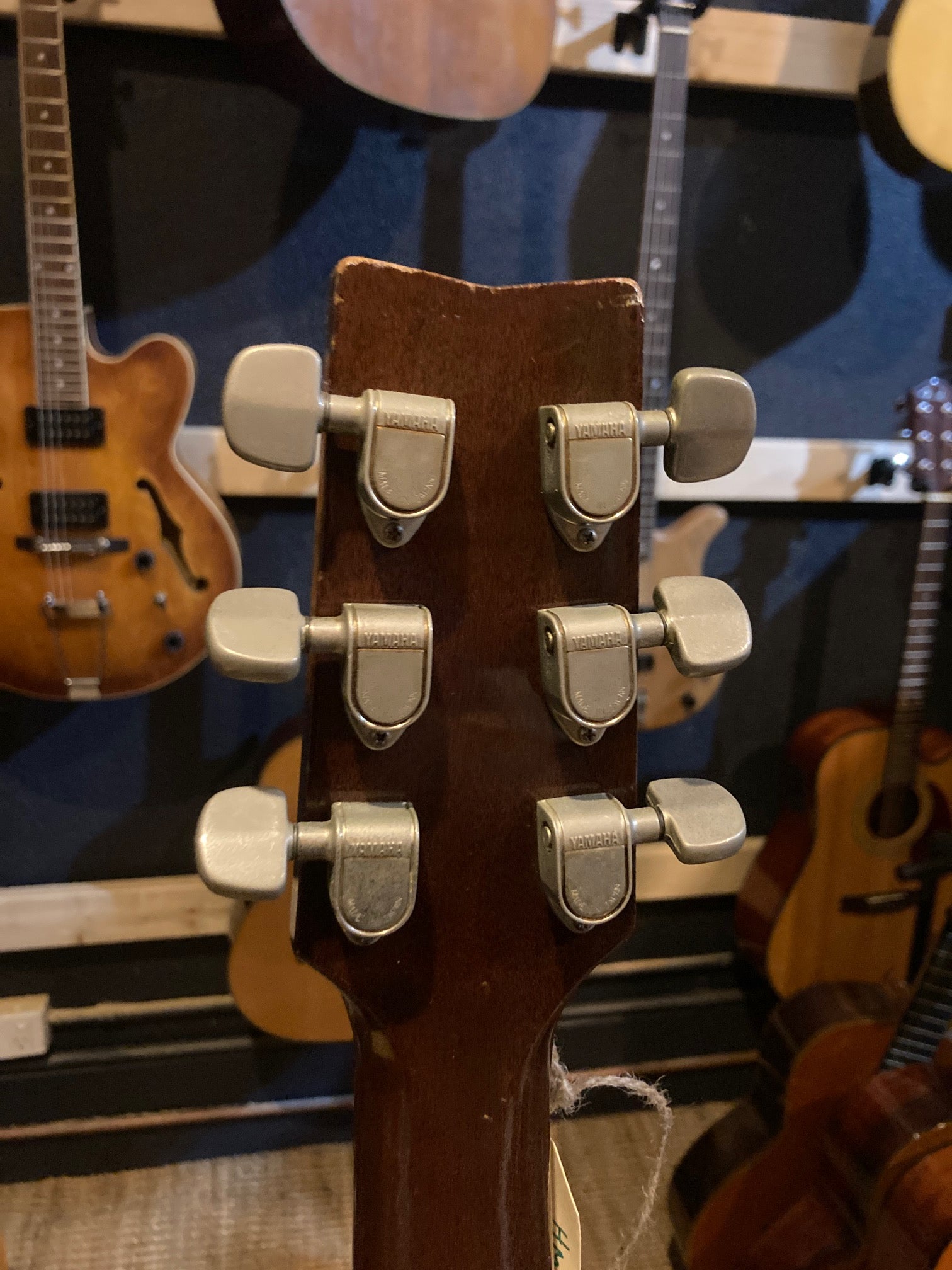 Yamaha FG-250
