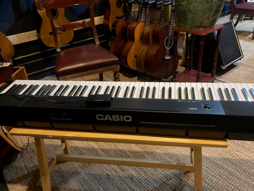 Casio - CDP 135