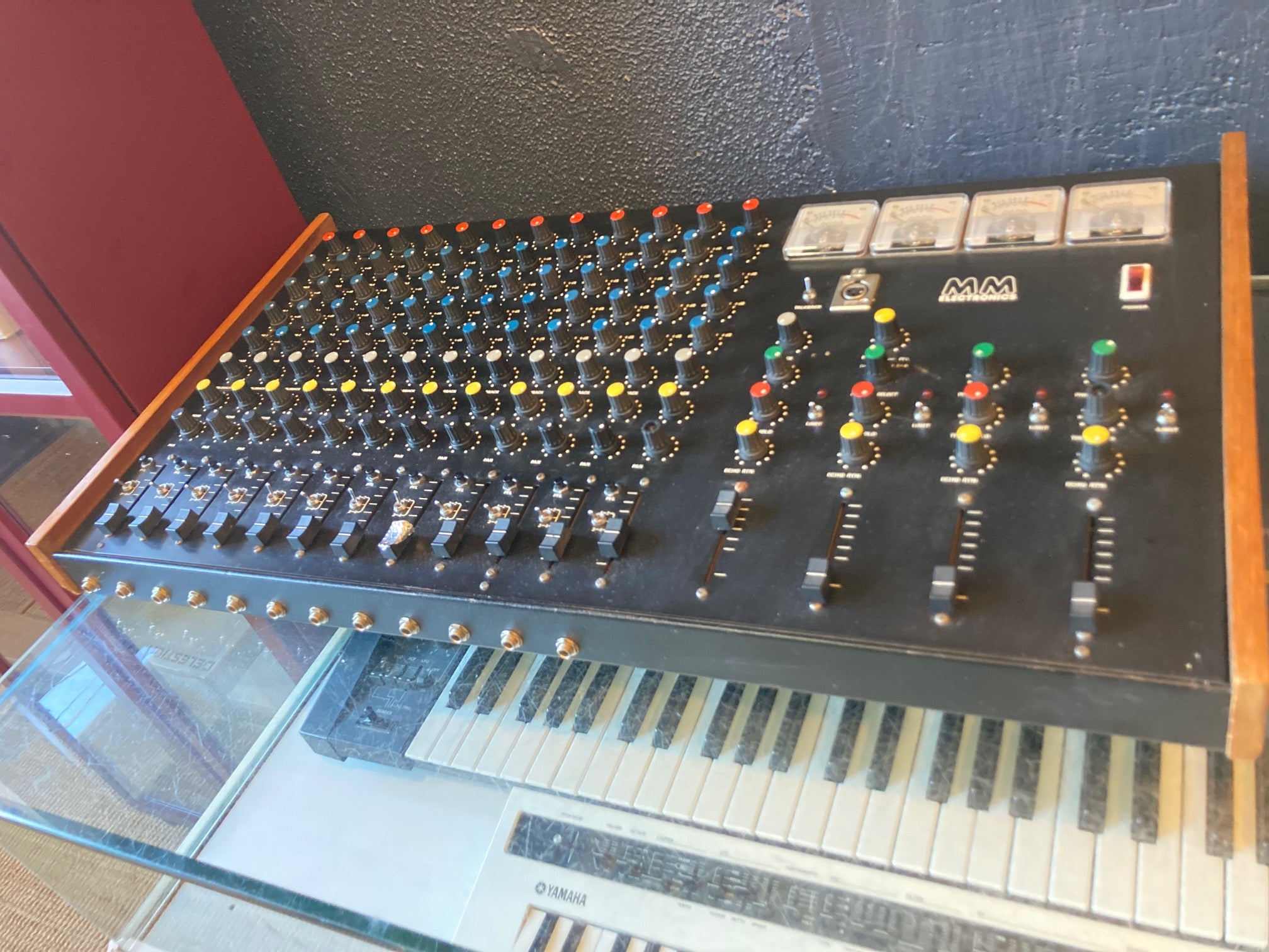 MM Electronics