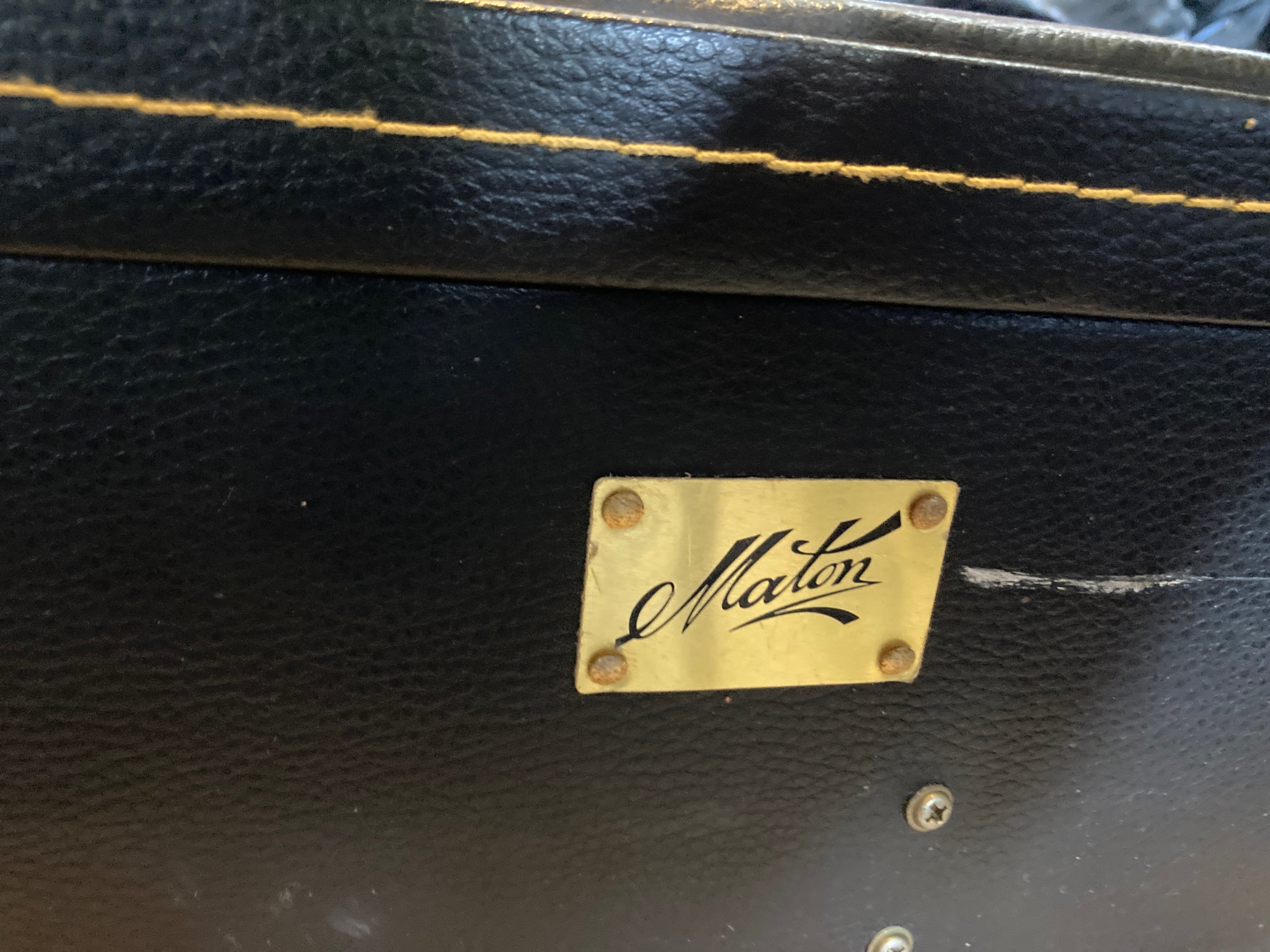 Maton - EM225C