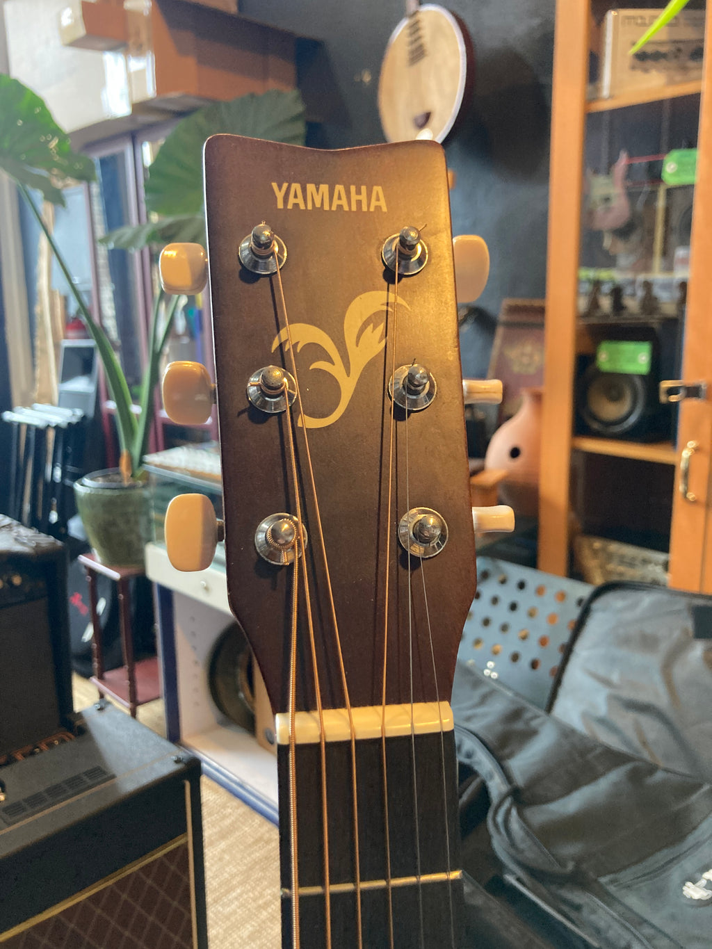 Yamaha - FG400A