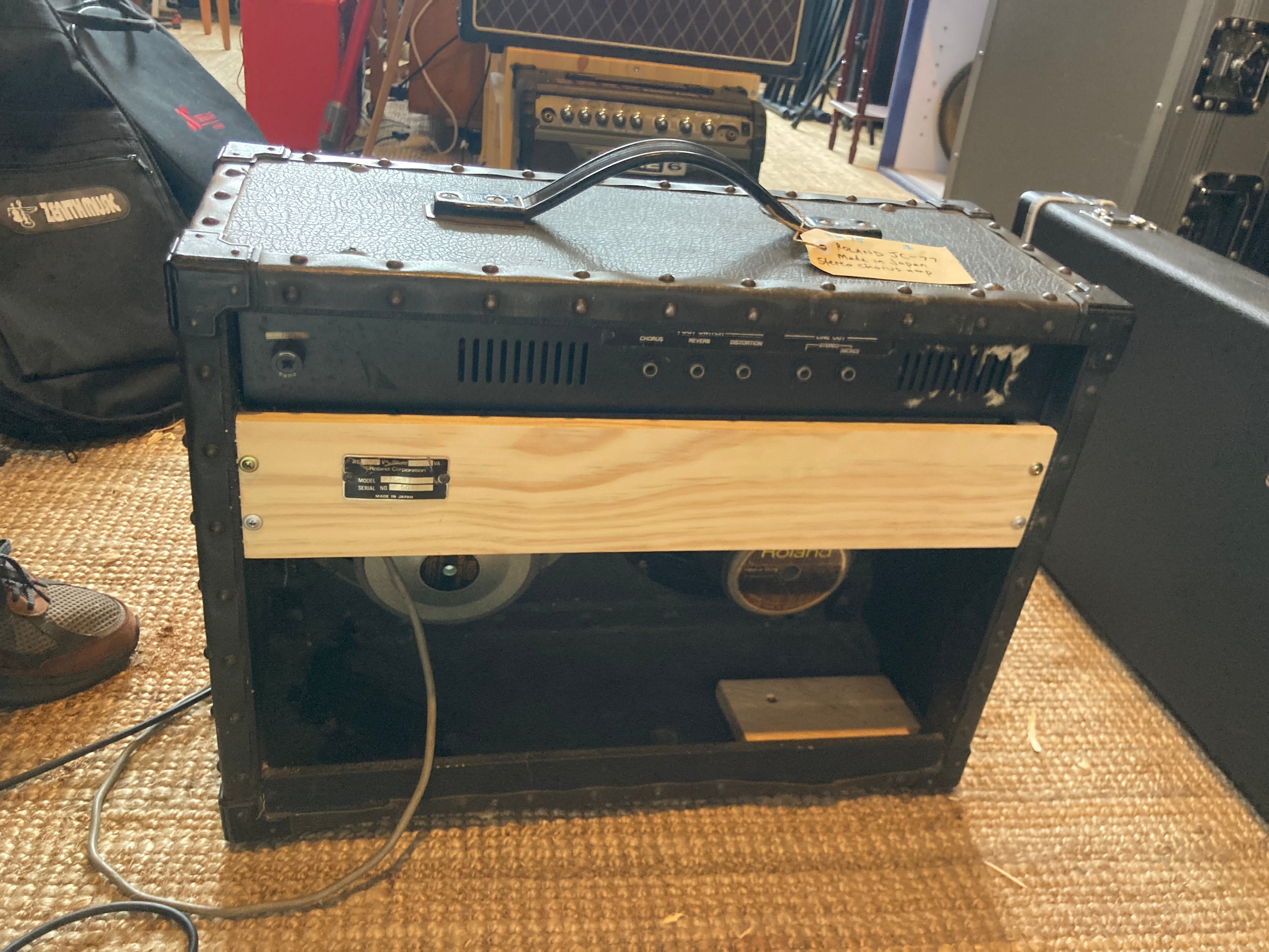 Roland - JC77